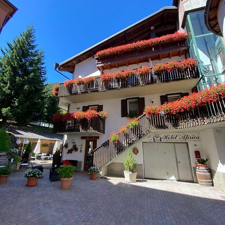 Albergo Aprica Garni Eksteriør bilde