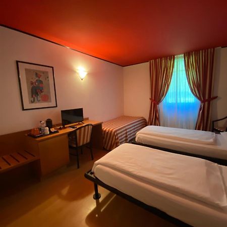 Albergo Aprica Garni Eksteriør bilde