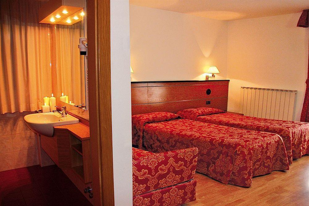 Albergo Aprica Garni Eksteriør bilde