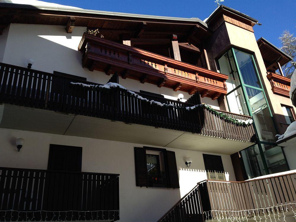 Albergo Aprica Garni Eksteriør bilde